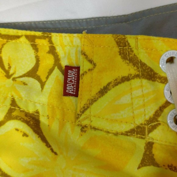 Rip Curl Yellow Floral Size 36 Board Shorts - Picture 3 of 9